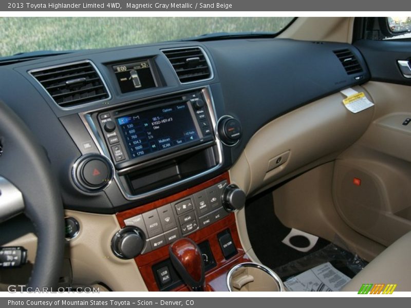 Magnetic Gray Metallic / Sand Beige 2013 Toyota Highlander Limited 4WD