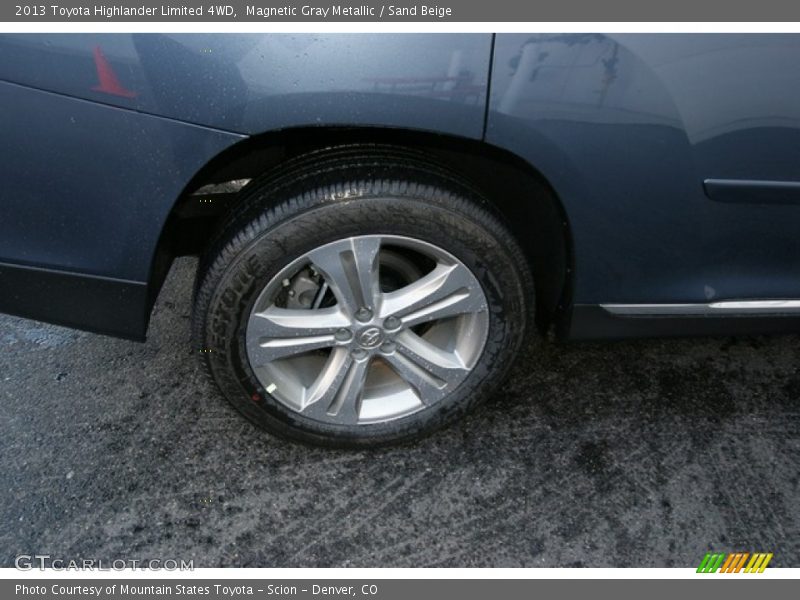 Magnetic Gray Metallic / Sand Beige 2013 Toyota Highlander Limited 4WD