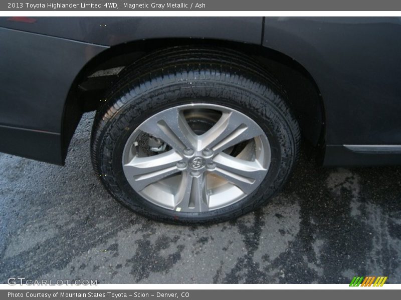 Magnetic Gray Metallic / Ash 2013 Toyota Highlander Limited 4WD