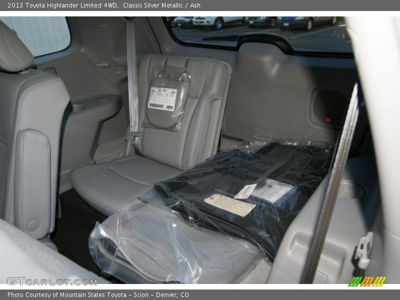 Classic Silver Metallic / Ash 2013 Toyota Highlander Limited 4WD