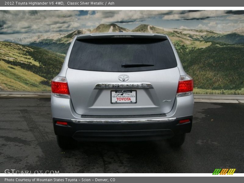 Classic Silver Metallic / Ash 2012 Toyota Highlander V6 4WD