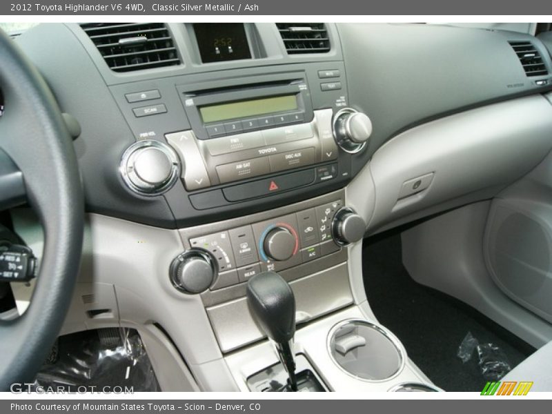 Classic Silver Metallic / Ash 2012 Toyota Highlander V6 4WD