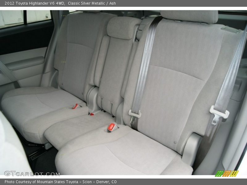 Classic Silver Metallic / Ash 2012 Toyota Highlander V6 4WD