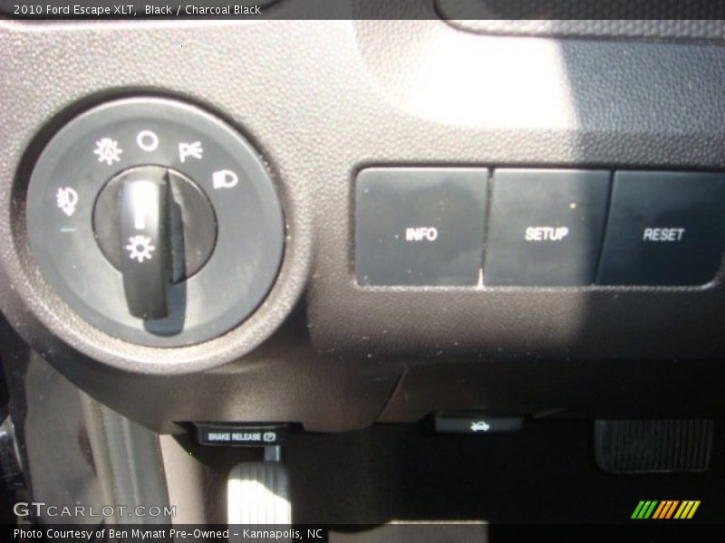 Black / Charcoal Black 2010 Ford Escape XLT