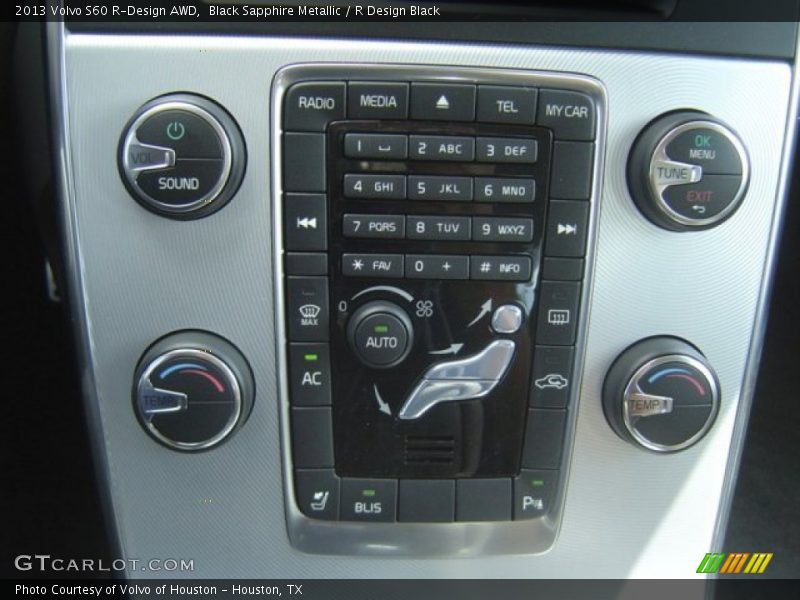 Controls of 2013 S60 R-Design AWD