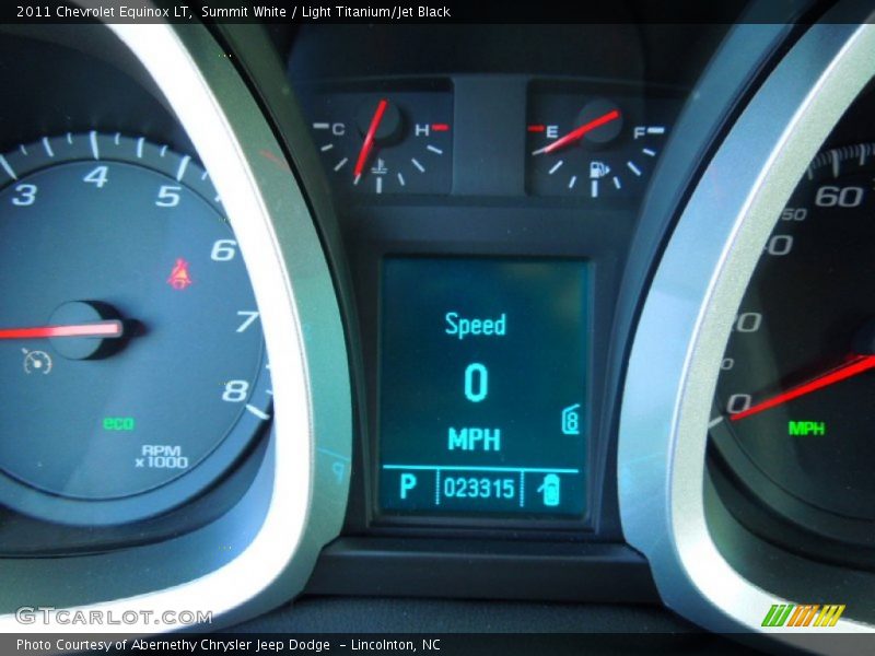 Summit White / Light Titanium/Jet Black 2011 Chevrolet Equinox LT