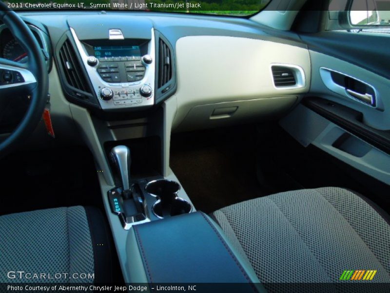 Summit White / Light Titanium/Jet Black 2011 Chevrolet Equinox LT