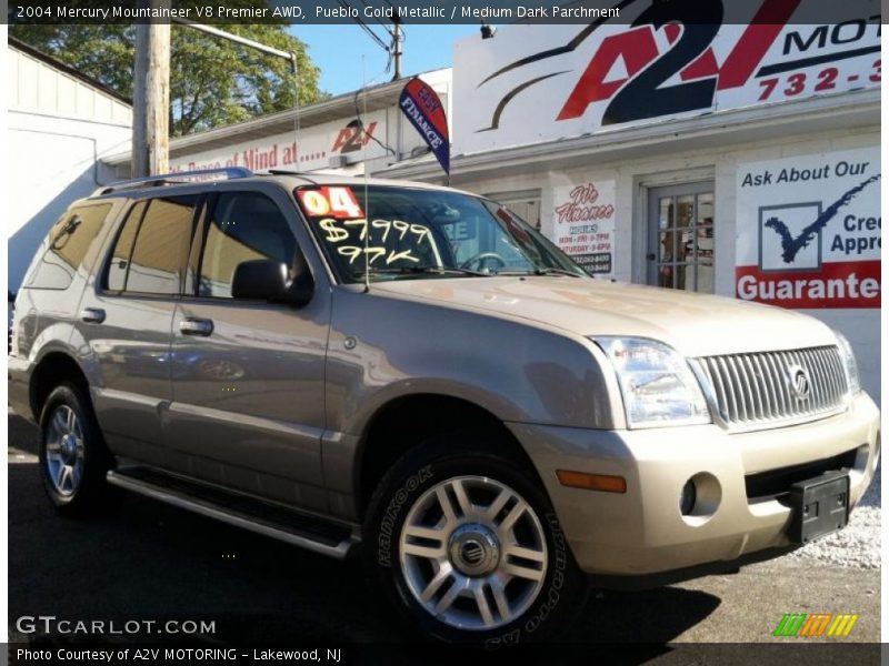 Pueblo Gold Metallic / Medium Dark Parchment 2004 Mercury Mountaineer V8 Premier AWD