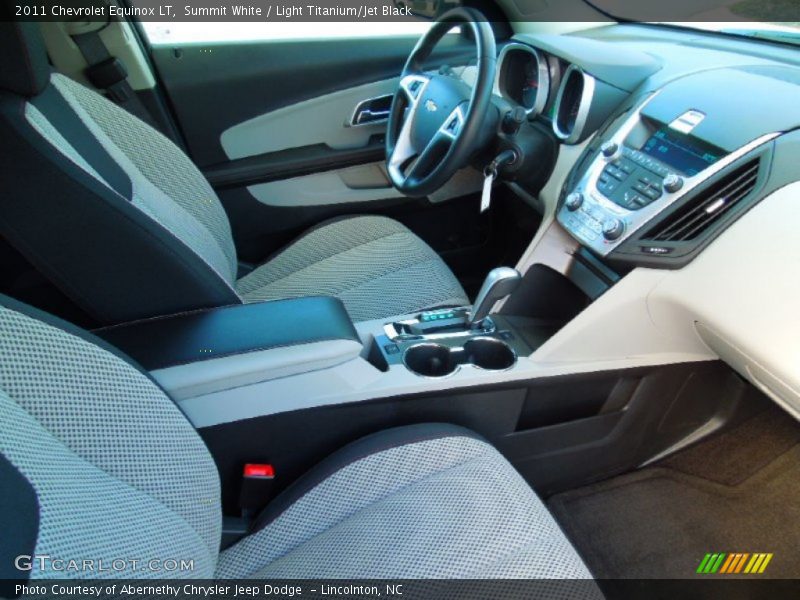 Summit White / Light Titanium/Jet Black 2011 Chevrolet Equinox LT