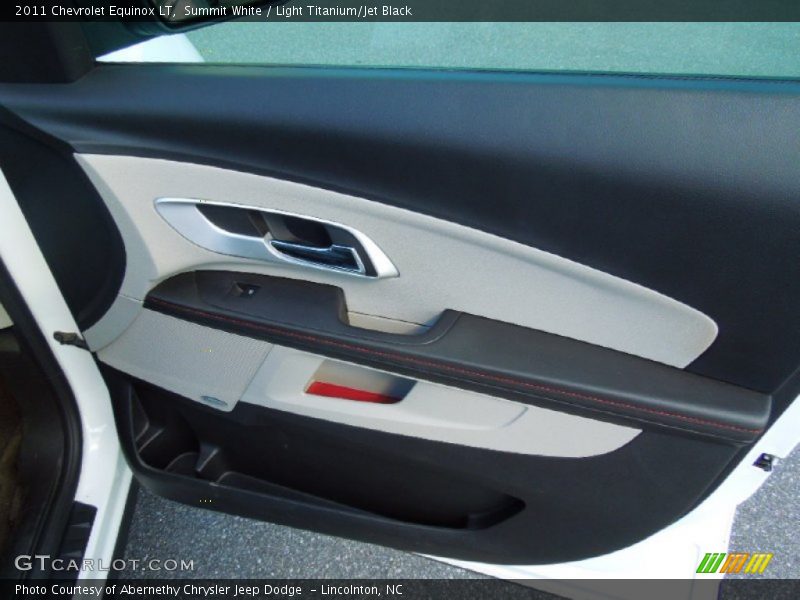 Summit White / Light Titanium/Jet Black 2011 Chevrolet Equinox LT