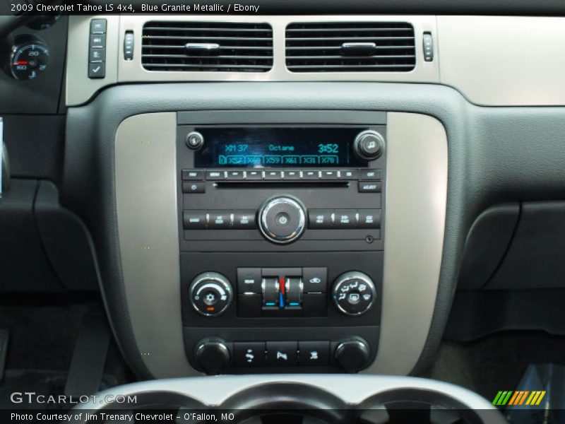 Controls of 2009 Tahoe LS 4x4