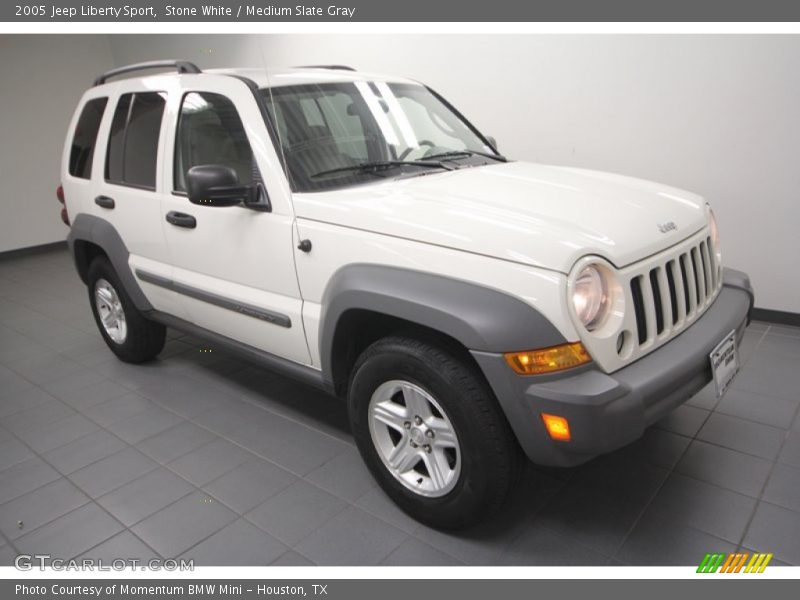 Stone White / Medium Slate Gray 2005 Jeep Liberty Sport