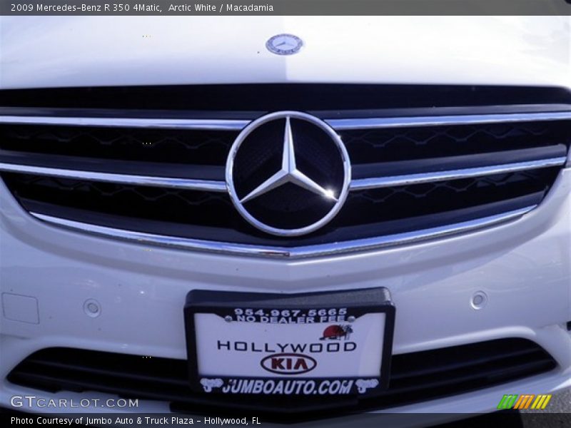 Arctic White / Macadamia 2009 Mercedes-Benz R 350 4Matic