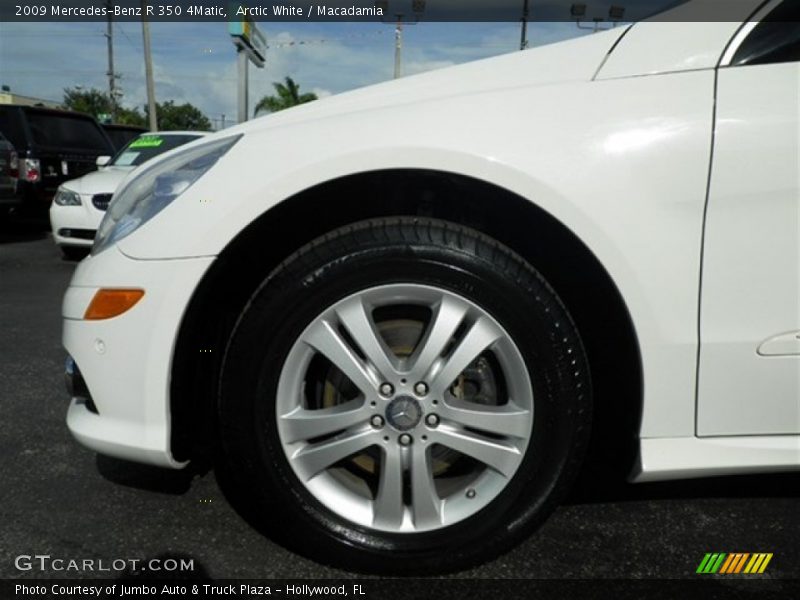 Arctic White / Macadamia 2009 Mercedes-Benz R 350 4Matic