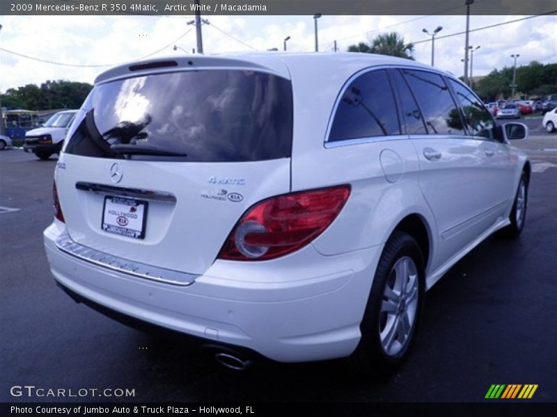 Arctic White / Macadamia 2009 Mercedes-Benz R 350 4Matic