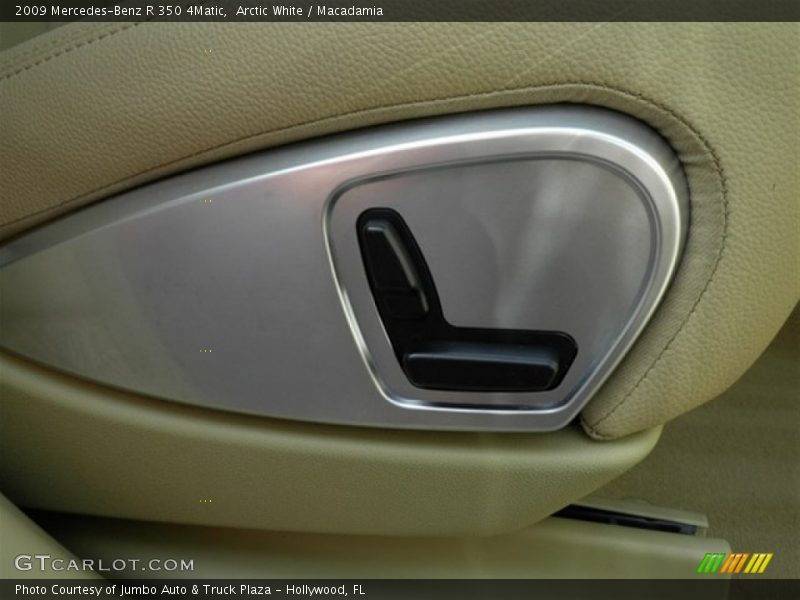 Arctic White / Macadamia 2009 Mercedes-Benz R 350 4Matic