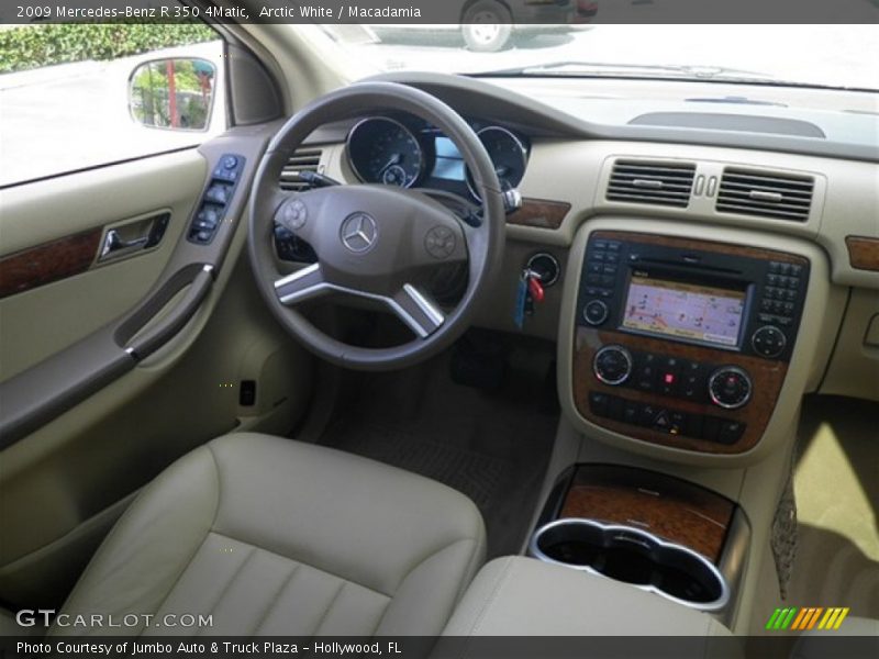 Arctic White / Macadamia 2009 Mercedes-Benz R 350 4Matic