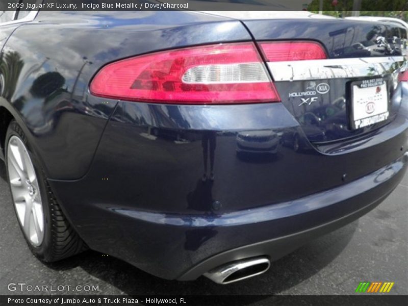 Indigo Blue Metallic / Dove/Charcoal 2009 Jaguar XF Luxury