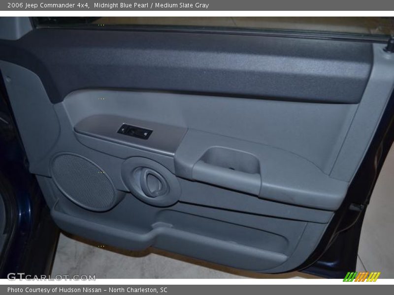 Midnight Blue Pearl / Medium Slate Gray 2006 Jeep Commander 4x4