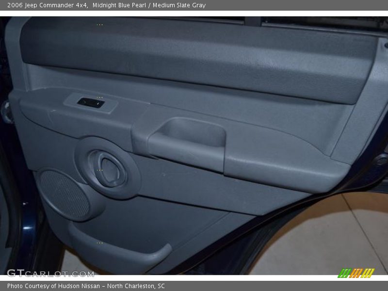Midnight Blue Pearl / Medium Slate Gray 2006 Jeep Commander 4x4