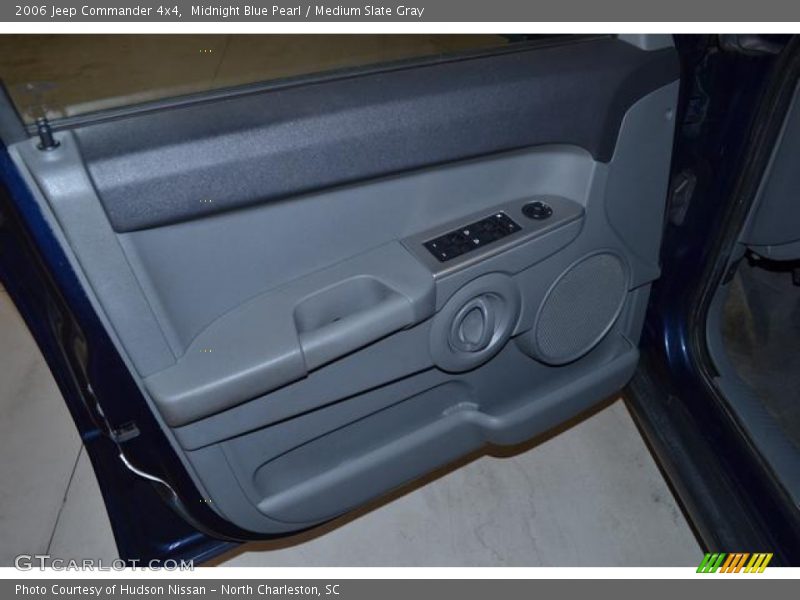 Midnight Blue Pearl / Medium Slate Gray 2006 Jeep Commander 4x4