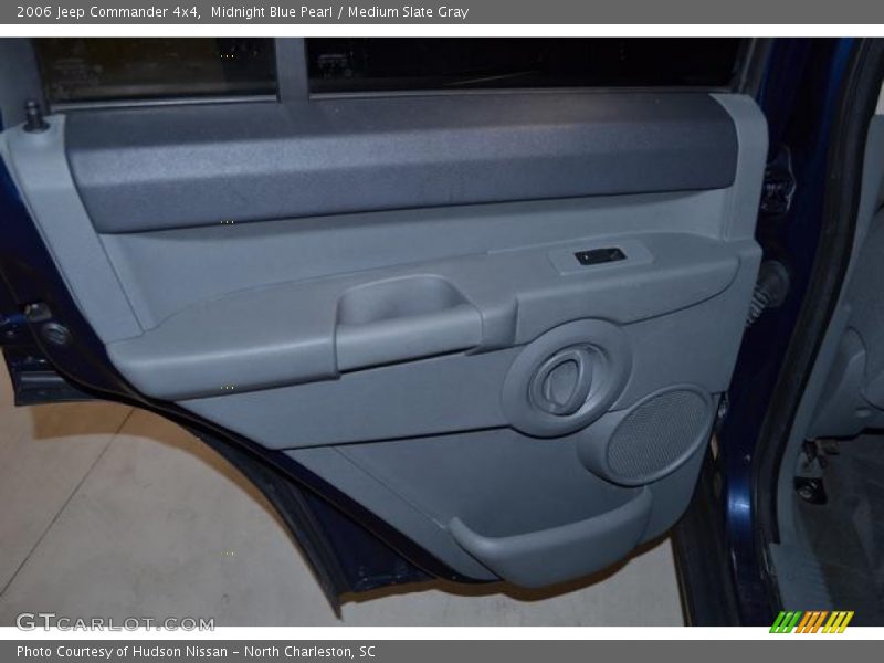 Midnight Blue Pearl / Medium Slate Gray 2006 Jeep Commander 4x4