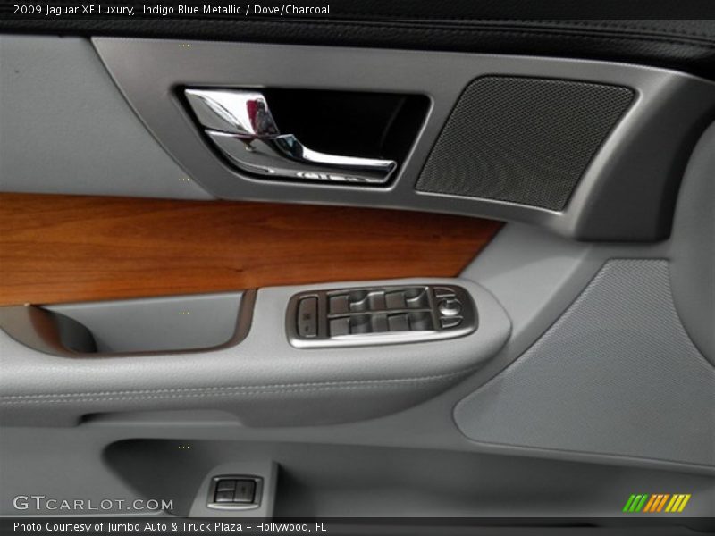 Indigo Blue Metallic / Dove/Charcoal 2009 Jaguar XF Luxury