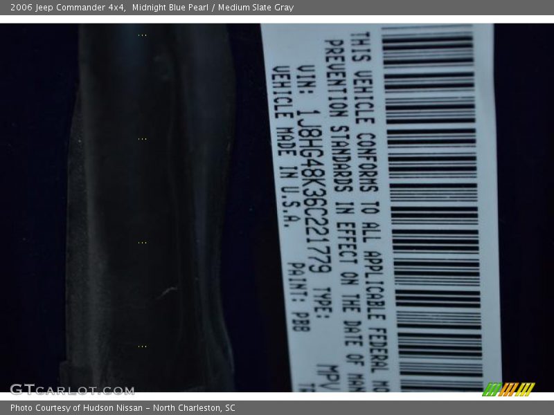 2006 Commander 4x4 Midnight Blue Pearl Color Code PB8