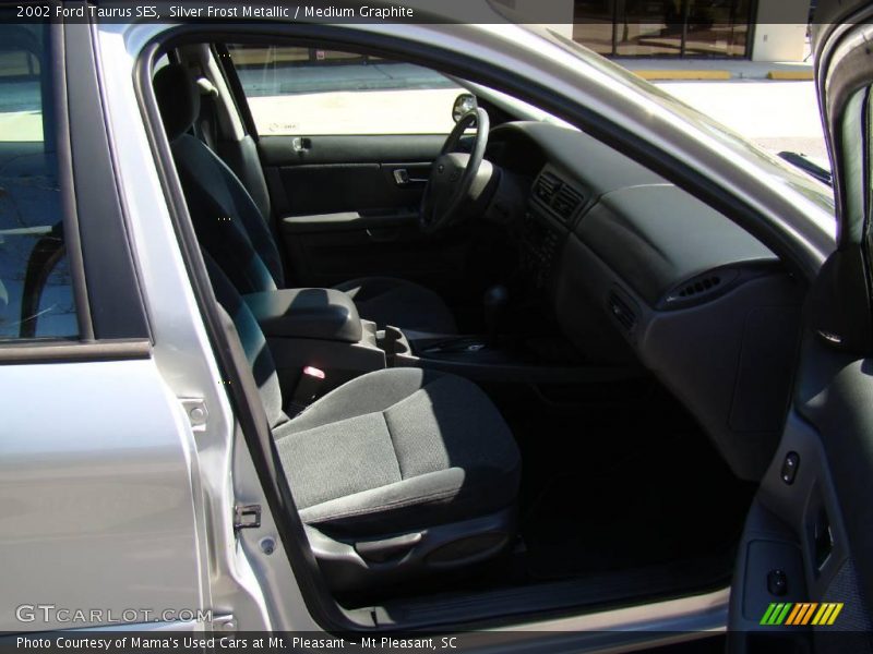 Silver Frost Metallic / Medium Graphite 2002 Ford Taurus SES