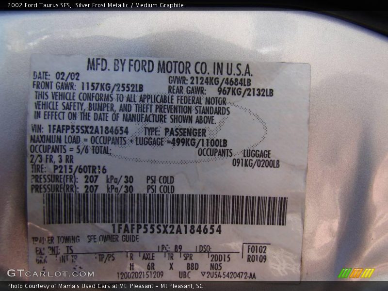 Silver Frost Metallic / Medium Graphite 2002 Ford Taurus SES