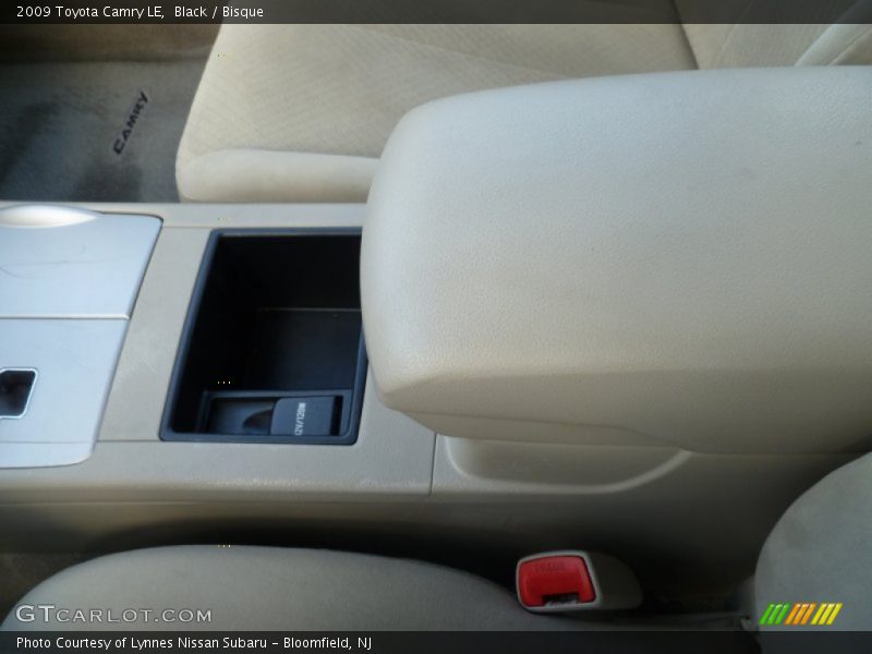 Black / Bisque 2009 Toyota Camry LE