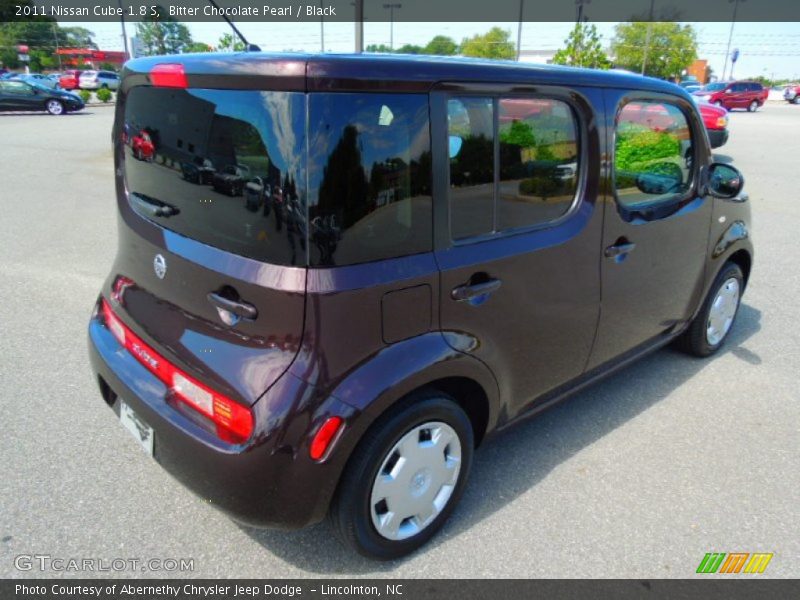 Bitter Chocolate Pearl / Black 2011 Nissan Cube 1.8 S
