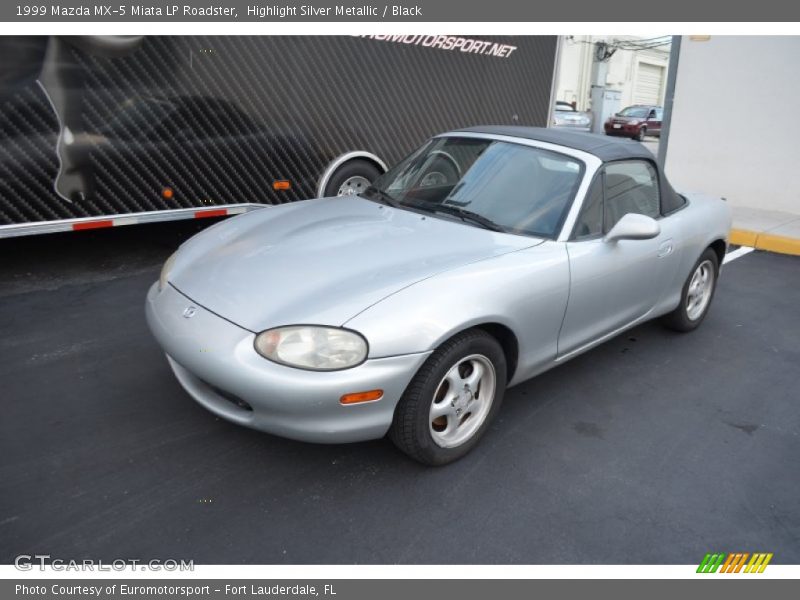 Highlight Silver Metallic / Black 1999 Mazda MX-5 Miata LP Roadster
