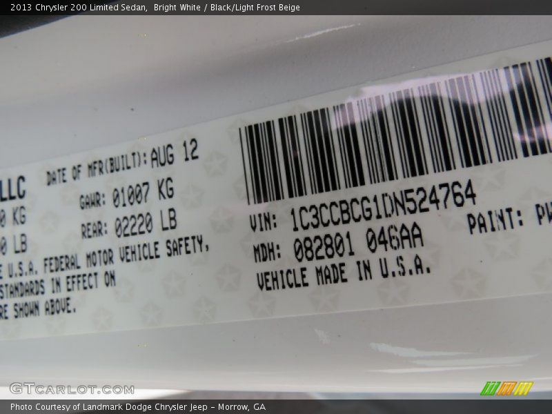 Bright White / Black/Light Frost Beige 2013 Chrysler 200 Limited Sedan