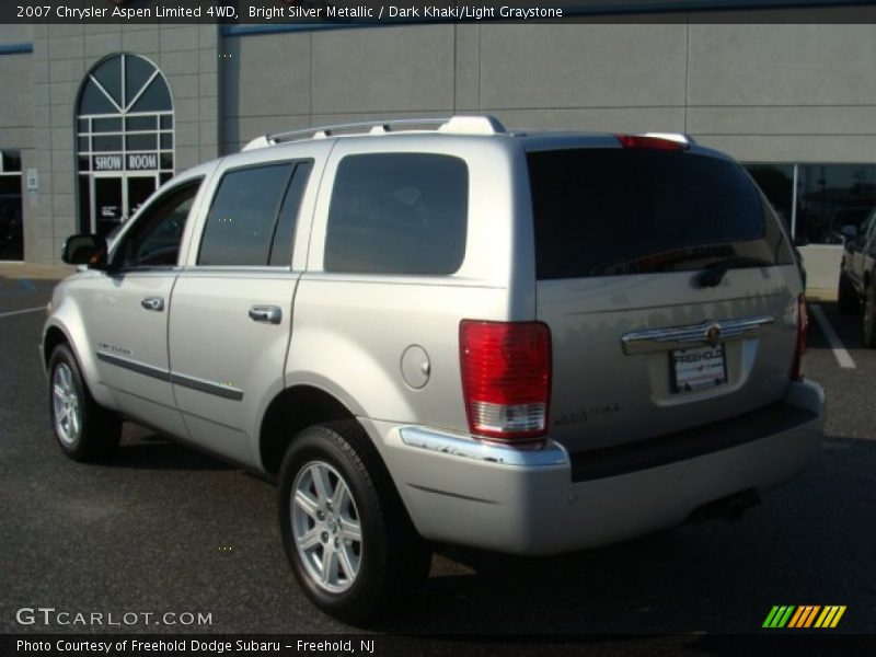 Bright Silver Metallic / Dark Khaki/Light Graystone 2007 Chrysler Aspen Limited 4WD