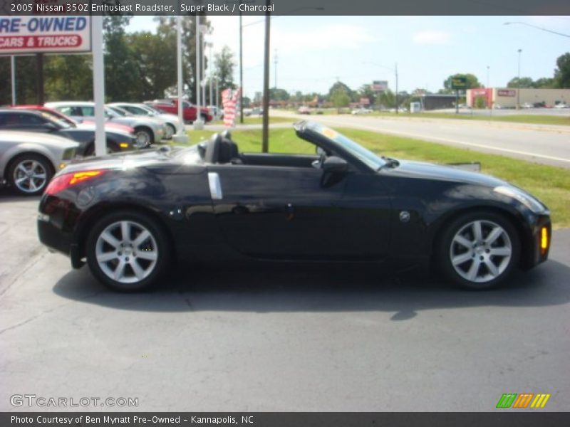 Super Black / Charcoal 2005 Nissan 350Z Enthusiast Roadster