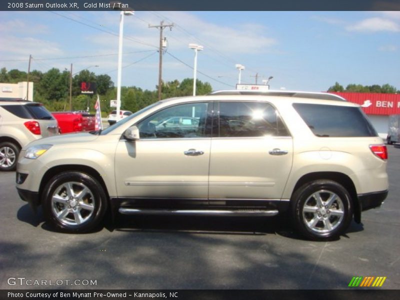 Gold Mist / Tan 2008 Saturn Outlook XR