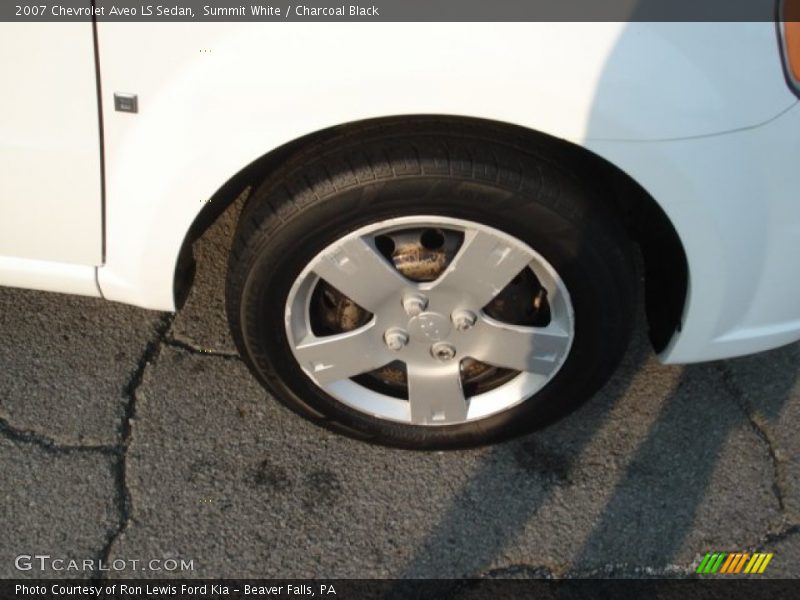 Summit White / Charcoal Black 2007 Chevrolet Aveo LS Sedan