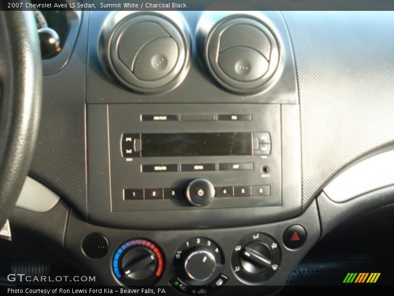 Summit White / Charcoal Black 2007 Chevrolet Aveo LS Sedan