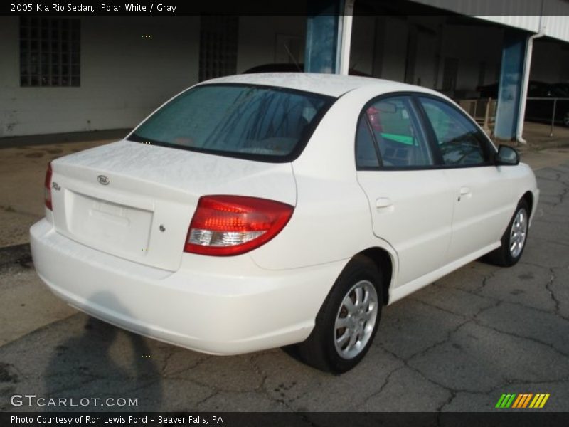 Polar White / Gray 2005 Kia Rio Sedan