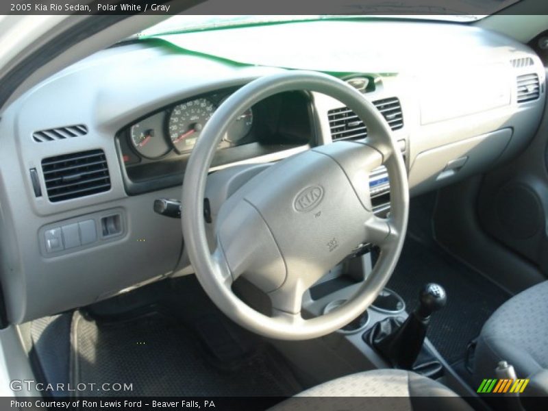 Polar White / Gray 2005 Kia Rio Sedan