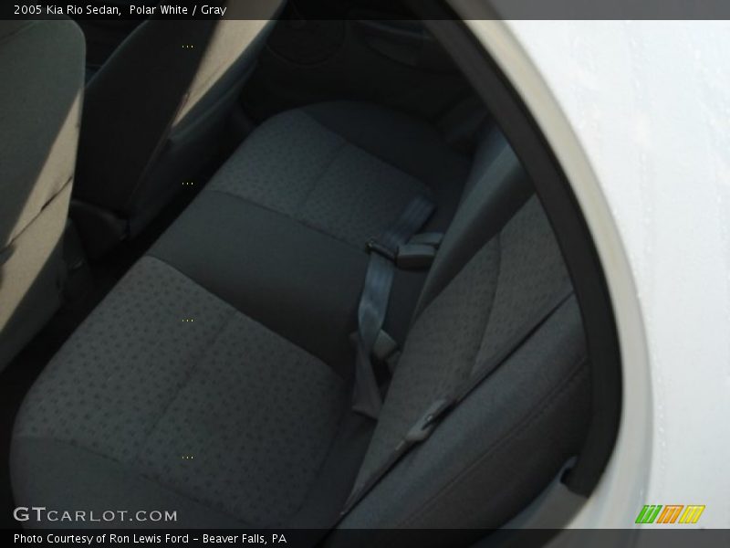 Polar White / Gray 2005 Kia Rio Sedan