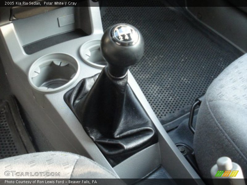 Polar White / Gray 2005 Kia Rio Sedan