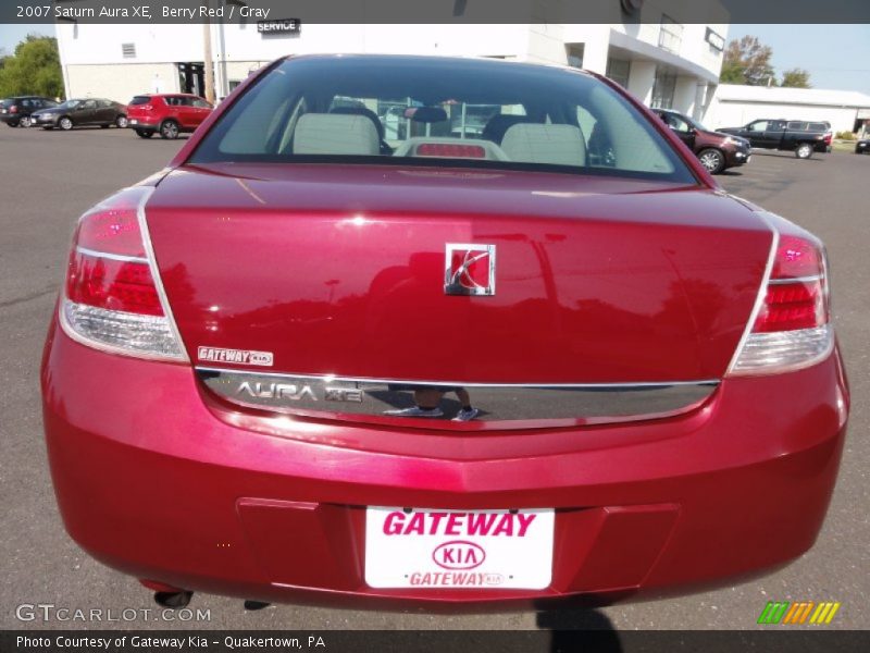 Berry Red / Gray 2007 Saturn Aura XE
