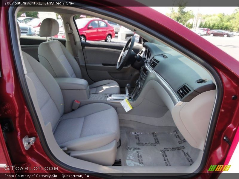 Berry Red / Gray 2007 Saturn Aura XE