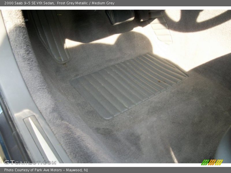 Frost Grey Metallic / Medium Grey 2000 Saab 9-5 SE V6t Sedan