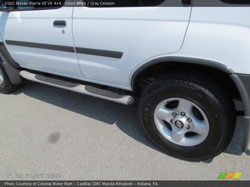 Cloud White / Gray Celadon 2002 Nissan Xterra XE V6 4x4