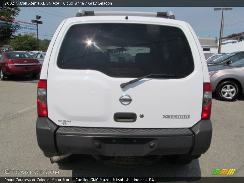 Cloud White / Gray Celadon 2002 Nissan Xterra XE V6 4x4