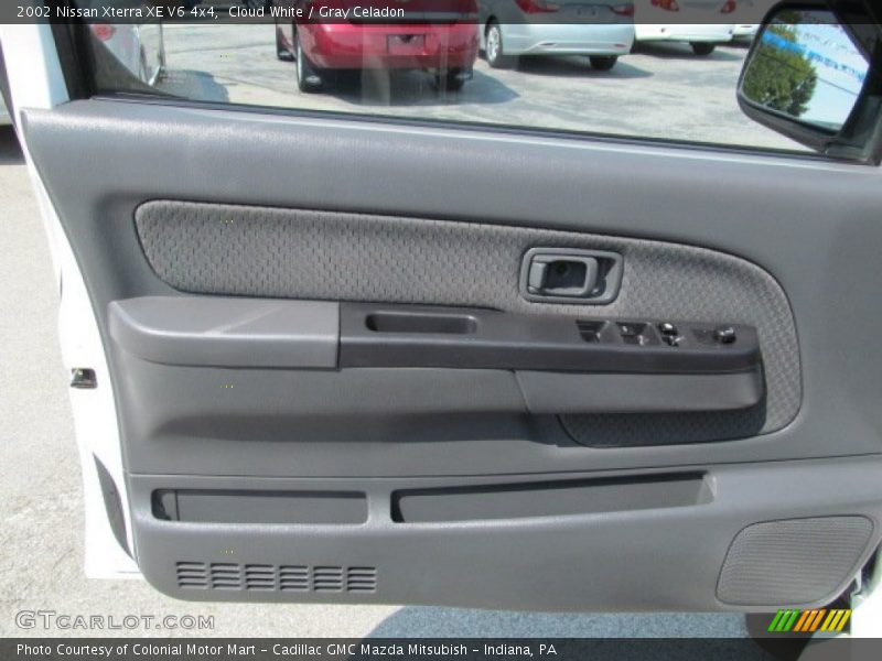 Cloud White / Gray Celadon 2002 Nissan Xterra XE V6 4x4