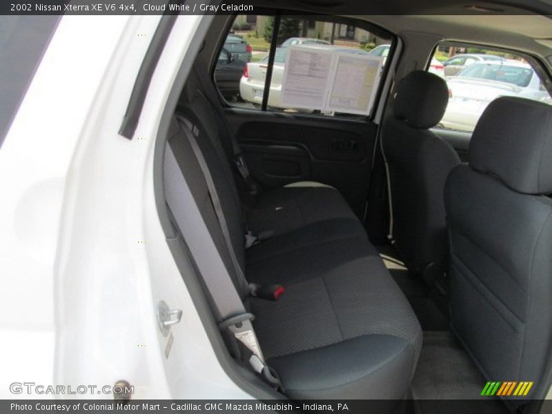 Cloud White / Gray Celadon 2002 Nissan Xterra XE V6 4x4
